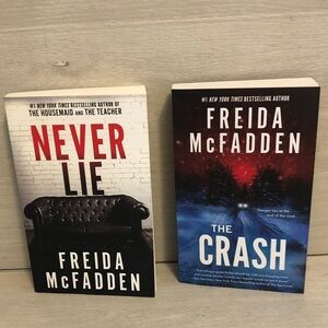 Freida McFadden Never Lie AND The Crash Paperbacks Pls Read Post